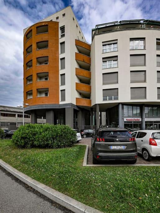 The Blue Way Como Exterior photo
